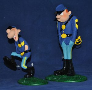 Les Tuniques Bleues